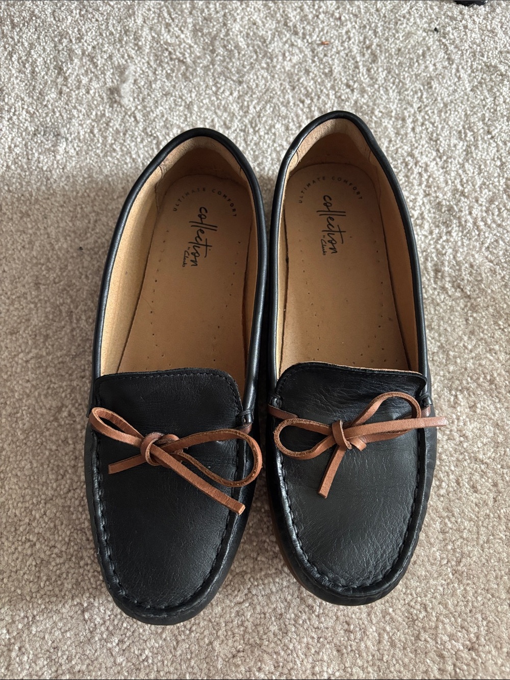 Clarks Women's Dameo Swing Black Leather Driving Loafers 8.5 Wide